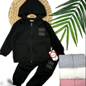 Изчистен комплект в черно с качулка  - 2 части