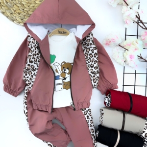 Страхотен коплект с шушлеково яке с качулка, блузка и долница - 3 части