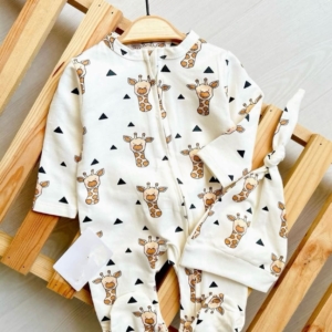 Ромпър с жирафче и с цип + шапка