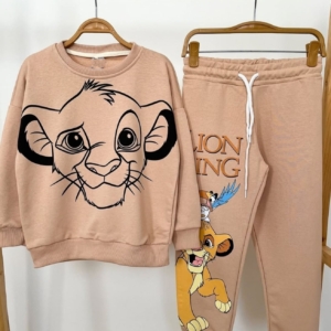 Страхотен кафяв комплект с Lion King